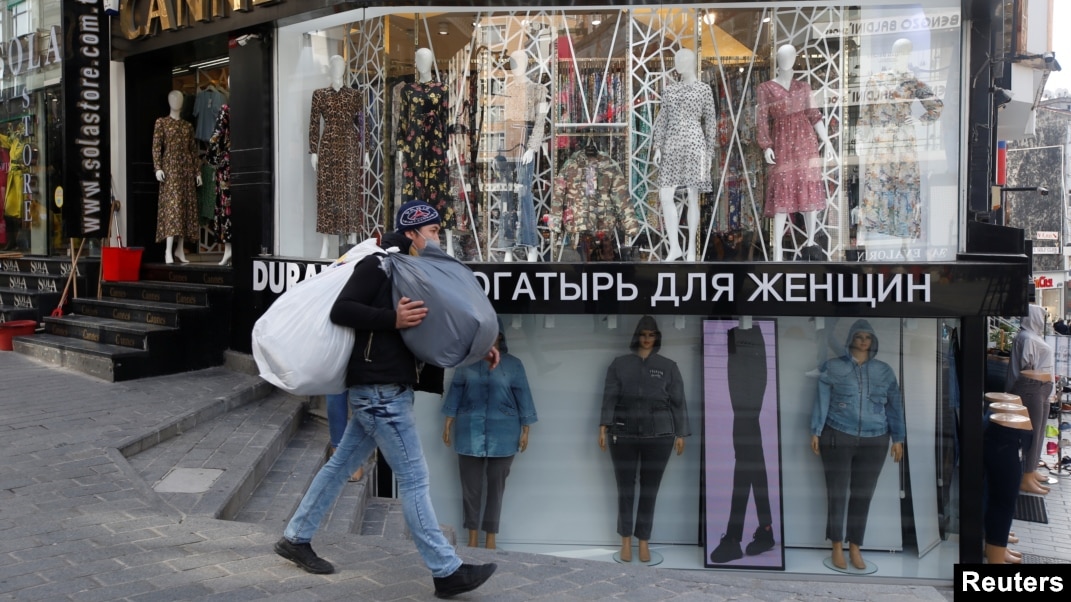 Балапандардың порно гифтері