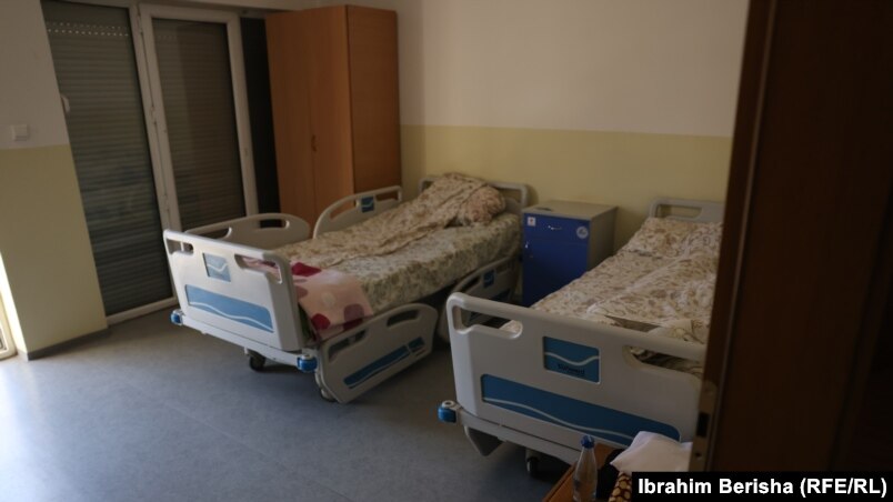 Shtëpia për Integrim në Ferizaj – dhoma e gjumit.