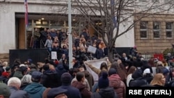 Okupljeni na "Maršu za pravosuđe" ispred Tužilaštva za organizovani kriminal u Beogradu, 21.2.2026.