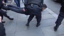 Protesters Arrested In Moscow