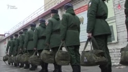 Как власть заманивает срочников на войну