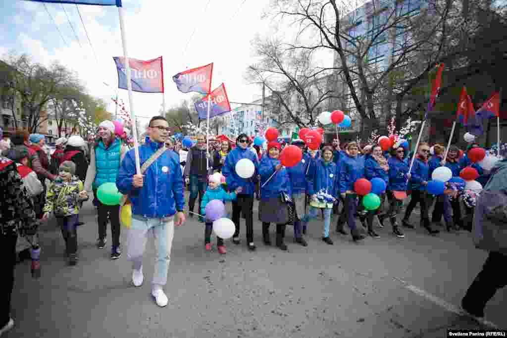 Первомайское шествие в Абакане