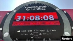 Ceasul care arată numărătoarea inversă până la începerea ediției din 2022 a Campionatului Mondial de Fotbal din Qatar.