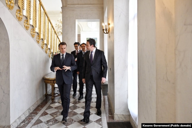 Kurti dhe Macron në pallatin presidencial francez.