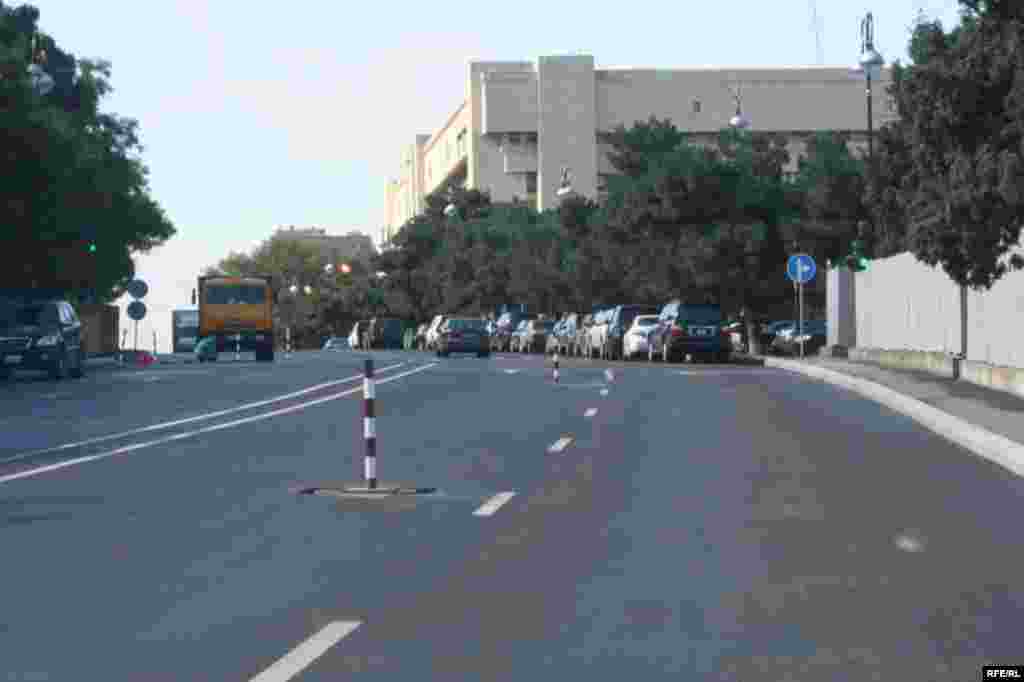 Yağma, yağış, Bakı gözləmir səni... #27