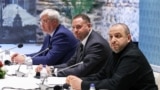 Fotografie distribuită de Ministerul de Externe al Turciei, înfățișând delegația ucraineană la negocierile de pace cu Rusia, pe 16 mai 2025, la Istanbul 