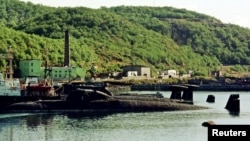 Кладбище списанных подводных лодок в Видяево в 80 километрах от Мурманска 