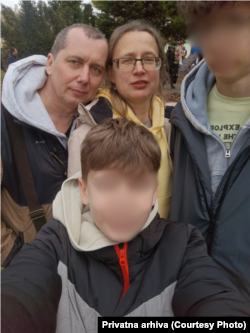 Dmitrij Lagovski sa porodicom