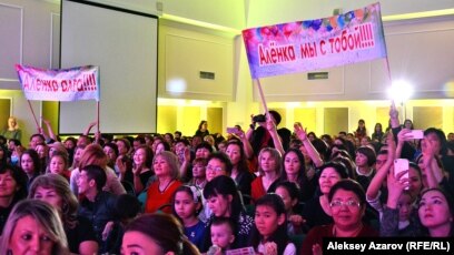 Әйелдер үстемдігі бейнеленген швед көркем фильмдеріндегі секс Интернеттегі тарихи порно оргиялар