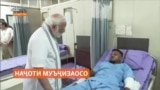 Сарвазири Ҳиндустон бо мусофири наҷотёфта дар фоҷеаи Аҳмадобод вохӯрд