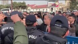 Xocalı mərasimində yenə müxalifətlə polis arasında gərginlik yarandı..