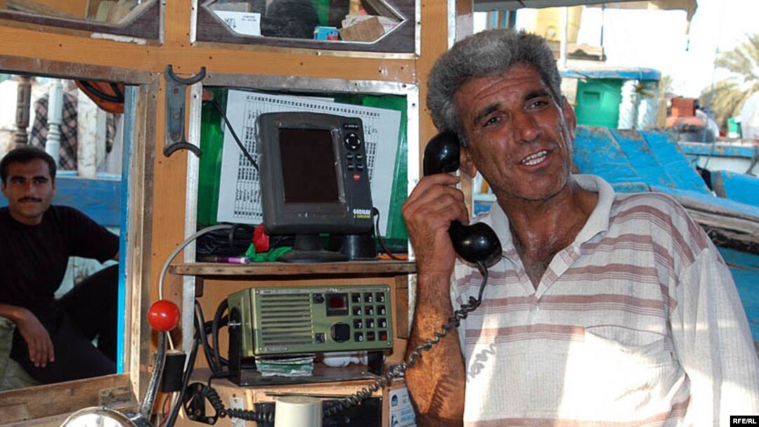 ناخدا نصير ۳۷ سال بيشتر نداره اما پنجاه ساله بنظر مياد.