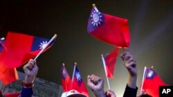  საილუსტრაციო ფოტო: ტაივანის დროშები 