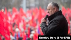 Moldovan President Igor Dodon delivers a speech during a Socialist Party rally in Chisinau on November 18.