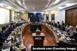 A Tajik delegation that visited Tehran in August held talks with Iranian officials responsible for oil products and railways, with energy supplies and logistics among the issues discussed, according to the Tajik Embassy in Tehran.