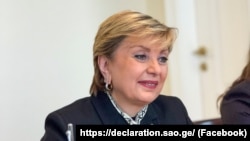 თინათინ რუხაძე