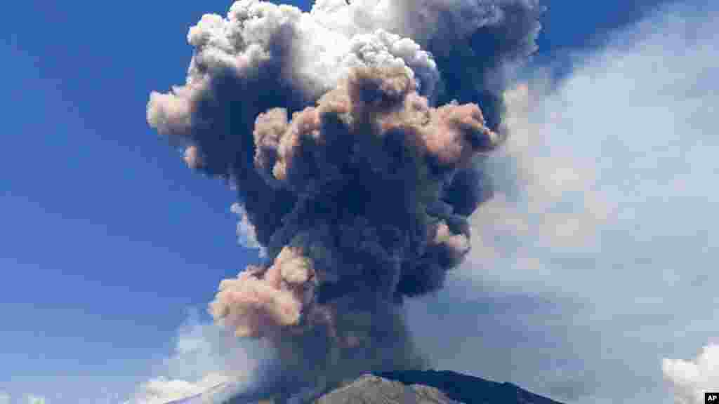 Az Etna két hónapja, június 2-án is kitört