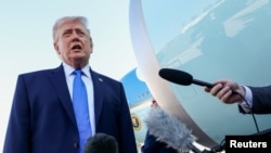 Președintele SUA, Donald Trump, pleacă din West Palm Beach, Florida.