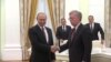 Путін заявив, що візит Болтона до Москви дає надію на покращення стосунків Росії та США