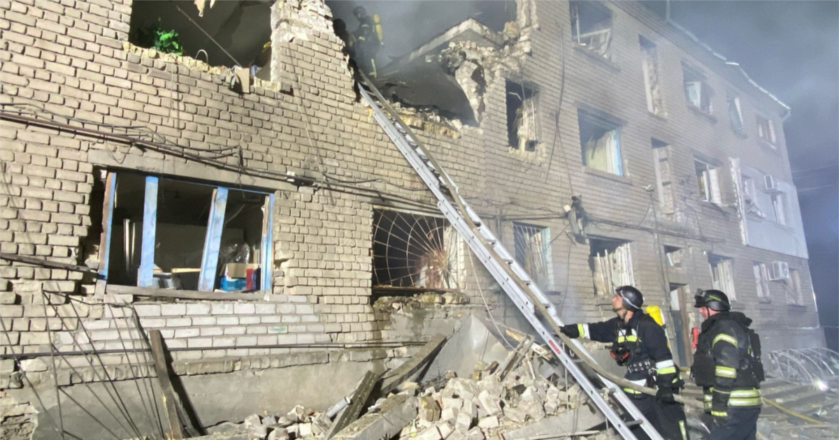 რუსული დრონებით მასირებულ შეტევას ნგრევა და ხანძრები მოჰყვა ზაპოროჟიესა და დნეპროპეტროვსკში