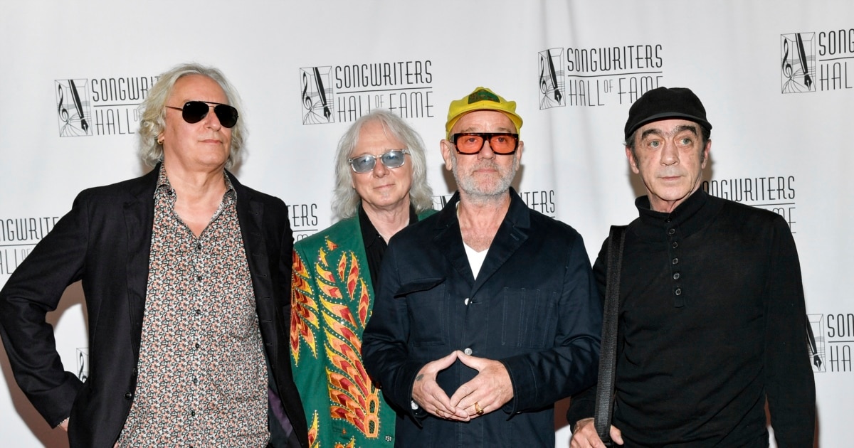 Алтернативната рок група R.E.M. излезе на сцената със сингъла “Радио