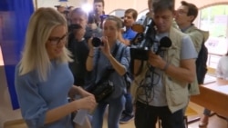 Putin, Navalny, Sobol Vote In Moscow Municipal Elections