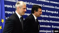 Serbian President Boris Tadic (left) in Brussels earlier this month