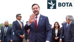 Nënpresidenti amerikan, JD Vance, pas arritjes në Pakistan. 