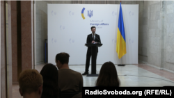 «Можу підтвердити, що дійсно очікується заміна, відправлення низки послів», – Тихий