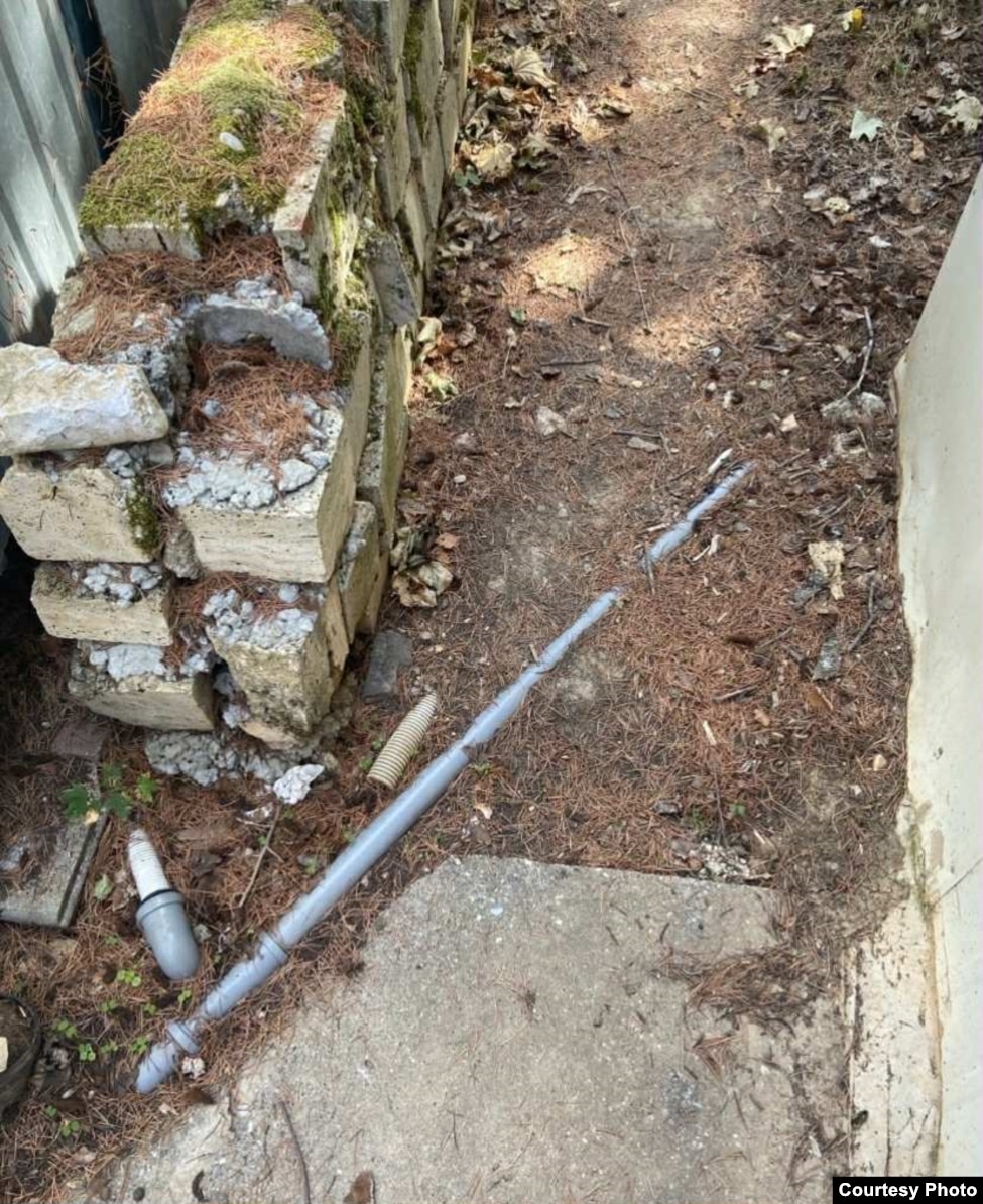 Në Gradishtë, në vend të kamp-shtëpizave ka ndërtesa betoni.
