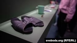 Выстава асабістых турэмных рэчаў беларускіх палітвязьняў. Музэй Вольнай Беларусі