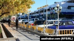 Şäher awtoduralgasy, Aşgabat. 