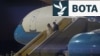 Sekretari amerikan i Shtetit, Marco Rubio, dhe bashkëshortja e tij, Jeanette Rubio, në aerportin e Malmos më 22 maj 2026. 