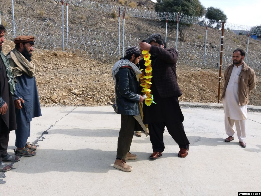 وزیرستانیان د ۲۰۱۴ز کال د پوځي عملیاتو له کبله بېکوره شوي ول