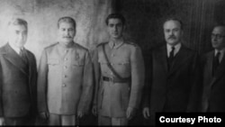 دیدارمحمدرضا شاه با ژوزف استالین رهبر اتحاد شوروی در کاخ مرمر