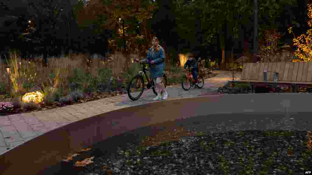 A háború sújtotta országban a frontot megjárt, olykor maradandó sebesüléseket szerzett veteránok és családtagjaik sokszor nem is látható sebeket hordoznak. A projekt elsősorban őket célozza