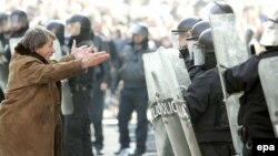 Sarajevo, protest pred zgradom Vlade Kantona, 13 februar 2008