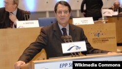 Президент Кіпру Нікос Анастасіадіс стверджує, що без оподаткування депозитів банкрутства не уникнути