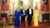 Regina Camilla, Regele Charles al III-lea, Donald Trump și Melania Trump la banchetul de miercuri seară, la Castelul Windsor.