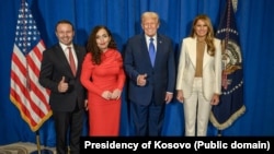 Predsjednica Kosova Vljosa Osmani sa predsjednikom Trumpom u New Yorku, septembar 2025.