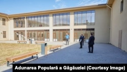 Reprezentanți ai autorităților găgăuze inspectează teritoriul colegiului „Recep Tayyip Erdoğan” din Comrat, 20 august 2026