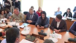 Савченко і Береза посварилися через законопроект про Донбас (відео)