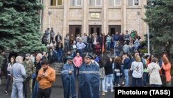 სასამართლოს ბლოკირება ერევანში. 20 მაისი, 2019 წ.