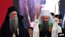 Joanikije (lijevo), crnogorski mitroplit, i Porfirije (desno), patrijarh Srpske pravoslavne crkve, tokom službe održane povodom Janikijevog izbora na visoku crkvenu poziciju 4. septembra 2021.
