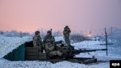 Українські військові стережуть лінію контакту