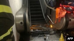 Pokretne stepenice u metrou u Rimu nakon što su povređeni zbrinuti