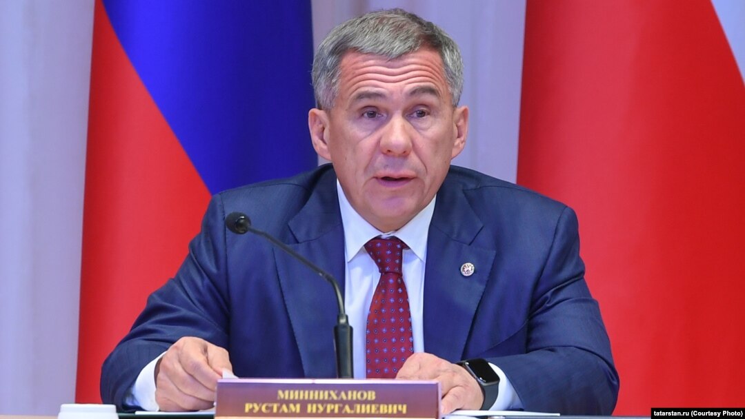 Рустам Минниханов