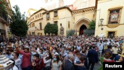 Relaxarea restricțiilor sanitare în toată Spania: Sevillia, prima procesiune religioasă organizată de la izbucnirea pandemiei de coronavirus, 19 septembrie 2021. 