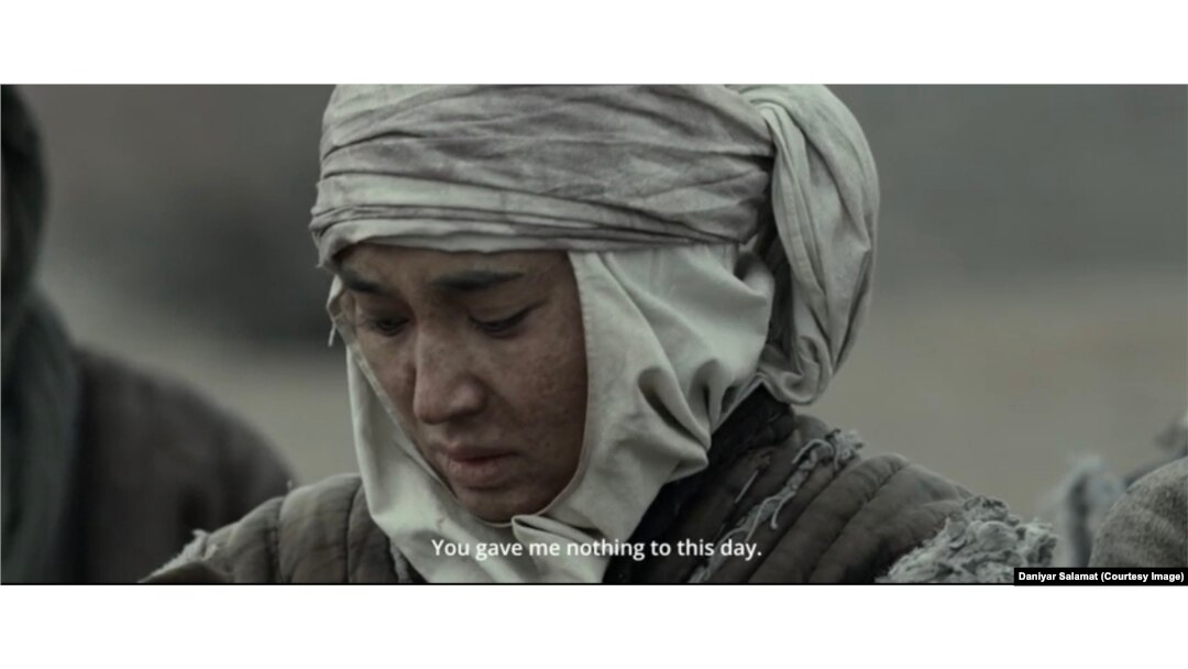 Силиконсыз кеуделердің үлкен фотосы