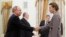 Ксения Собчак на встрече Владимира Путина с кандидатами в президенты России в Кремле, 19 марта 2018 года